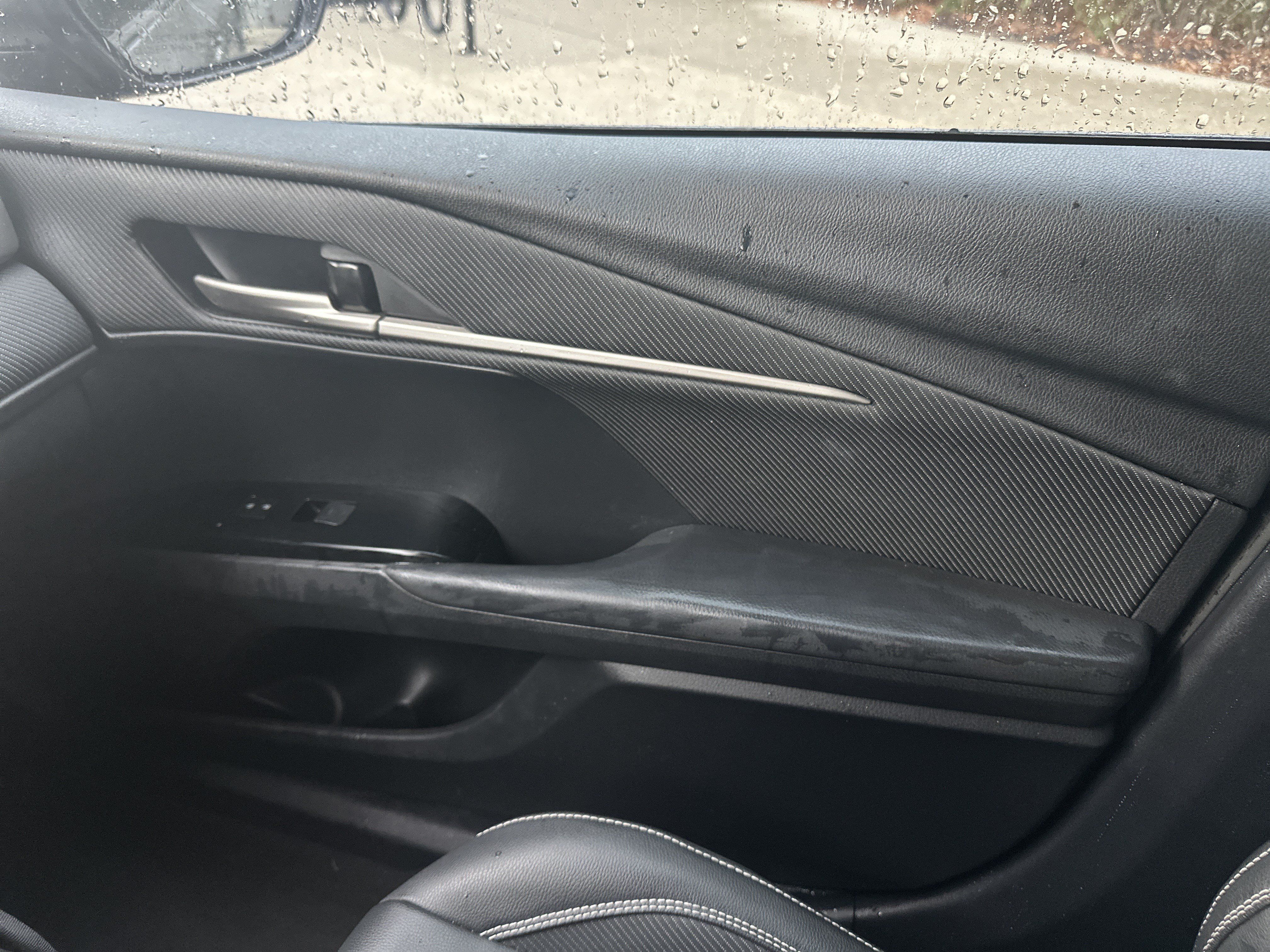 Used 2025 Toyota Camry SE w/ Convenience Package FWD image 28