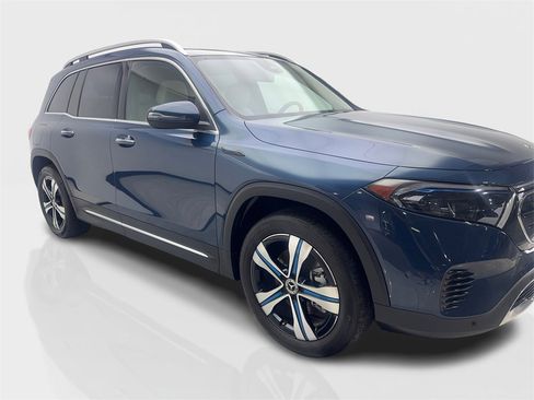 Used 2023 Mercedes-Benz EQB 300 300 w/ Exclusive Package image 12