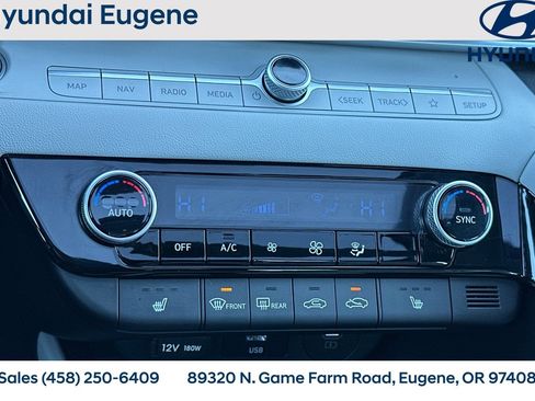 Used 2025 Hyundai Elantra Limited w/ Cargo Package image 25