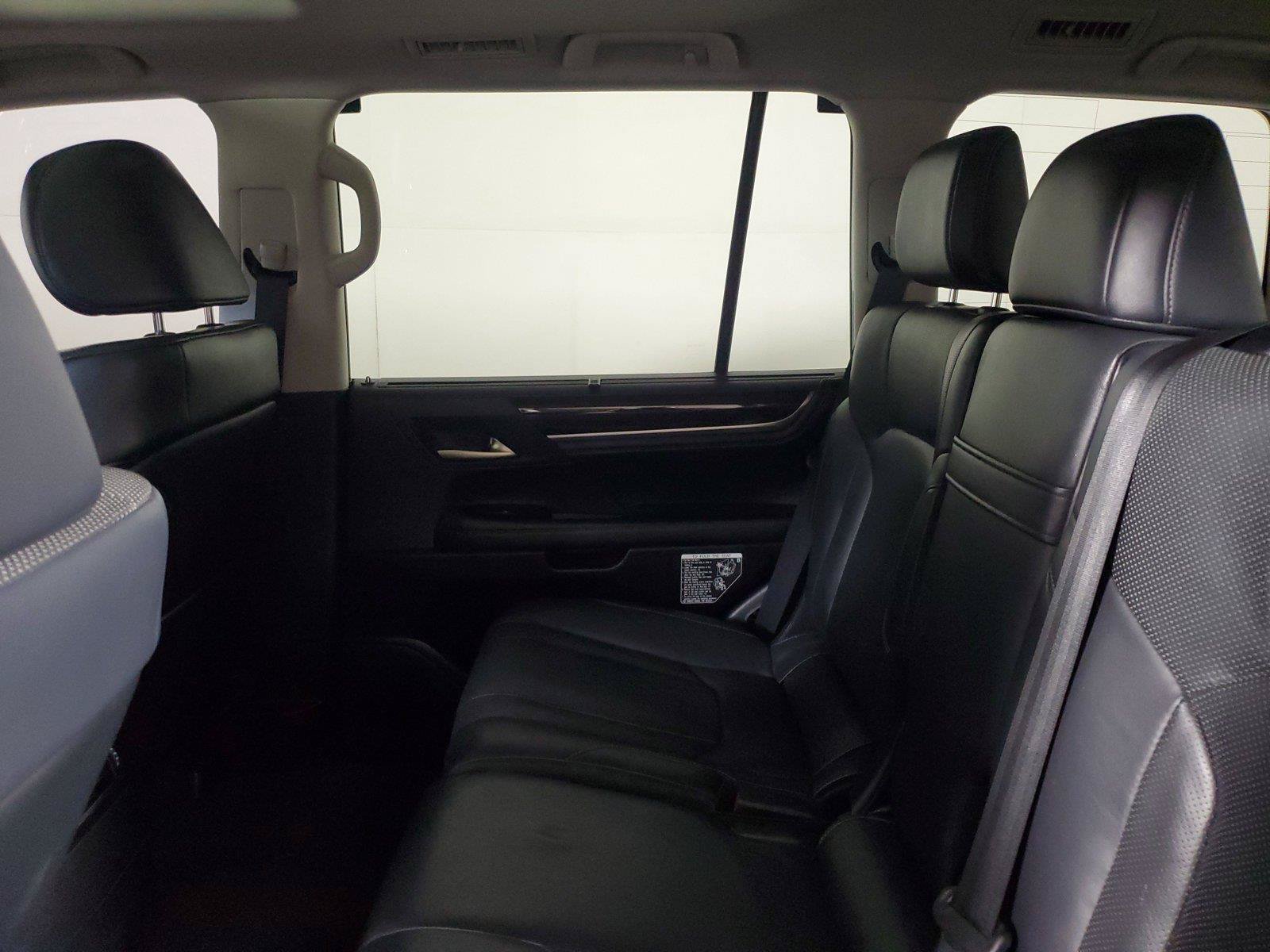 Used 2018 Lexus LX 570 4WD image 12