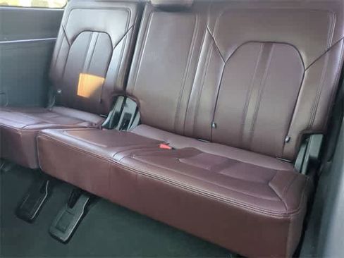 Used 2024 Ford Expedition Limited image 38