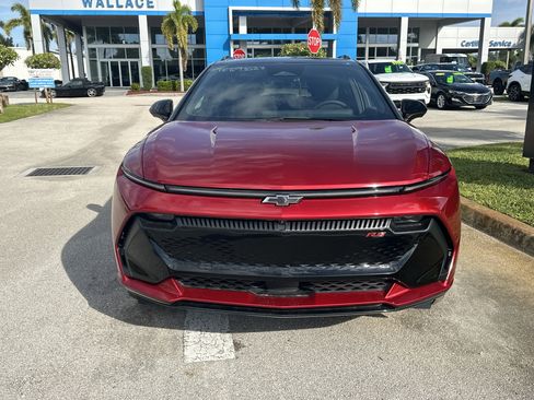 New 2026 Chevrolet Equinox EV RS image 3