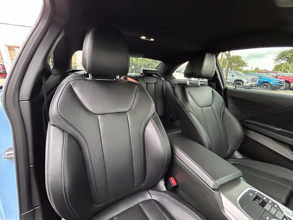 Used 2025 BMW M240i Coupe RWD image 31