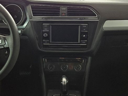 Used 2018 Volkswagen Tiguan S w/ 3rd Row Seat Package AWD/4WD image 13
