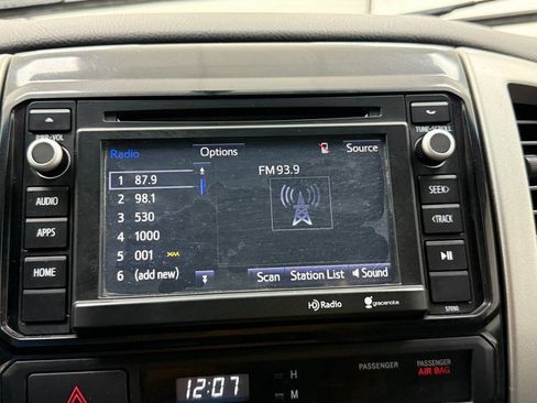 Used 2014 Toyota Tacoma PreRunner image 17