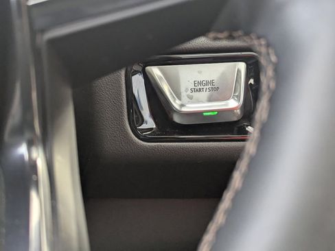 Used 2025 GMC Yukon AT4 w/ AT4 Premium Package image 35