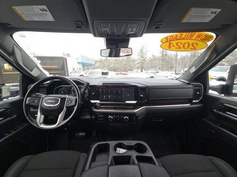 Used 2024 GMC Sierra 2500 SLE w/ LPO, GMC Protection Package image 22