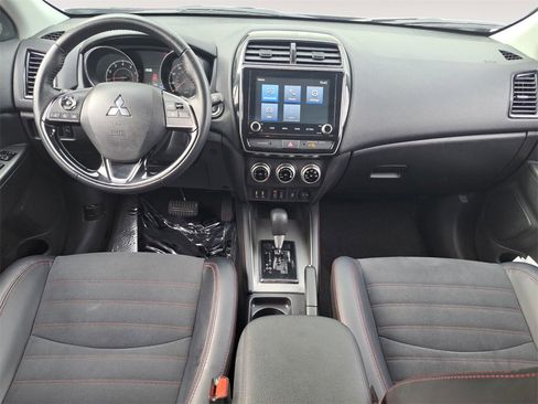 Used 2024 Mitsubishi Outlander Sport SE image 10