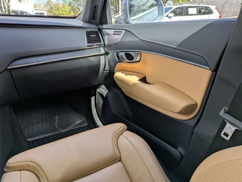 Used 2023 Volvo XC90 T8 Ultimate w/ Protection Package Premier image 23