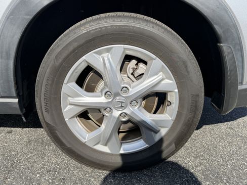 Used 2024 Honda HR-V LX image 9