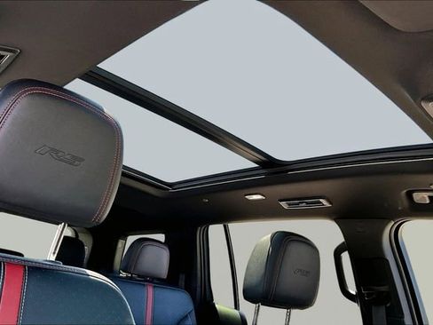 Used 2024 Chevrolet Traverse RS w/ LPO, Floor Liner Package AWD/4WD image 26