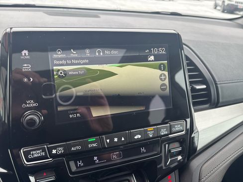 Used 2018 Honda Odyssey Touring image 25