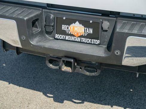 Used 2023 Ford F250 Lariat w/ Chrome Package image 9