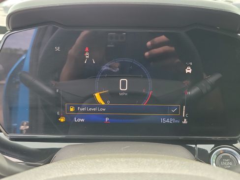 Used 2025 Chevrolet Trax RS w/ Driver Confidence Package FWD image 26
