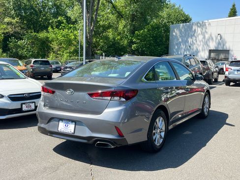 Used 2018 Hyundai Sonata SE FWD image 5