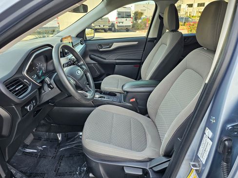Used 2022 Ford Escape SE image 16
