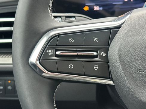 New 2025 Chevrolet Traverse LT w/ Enhanced Driving Package image 29