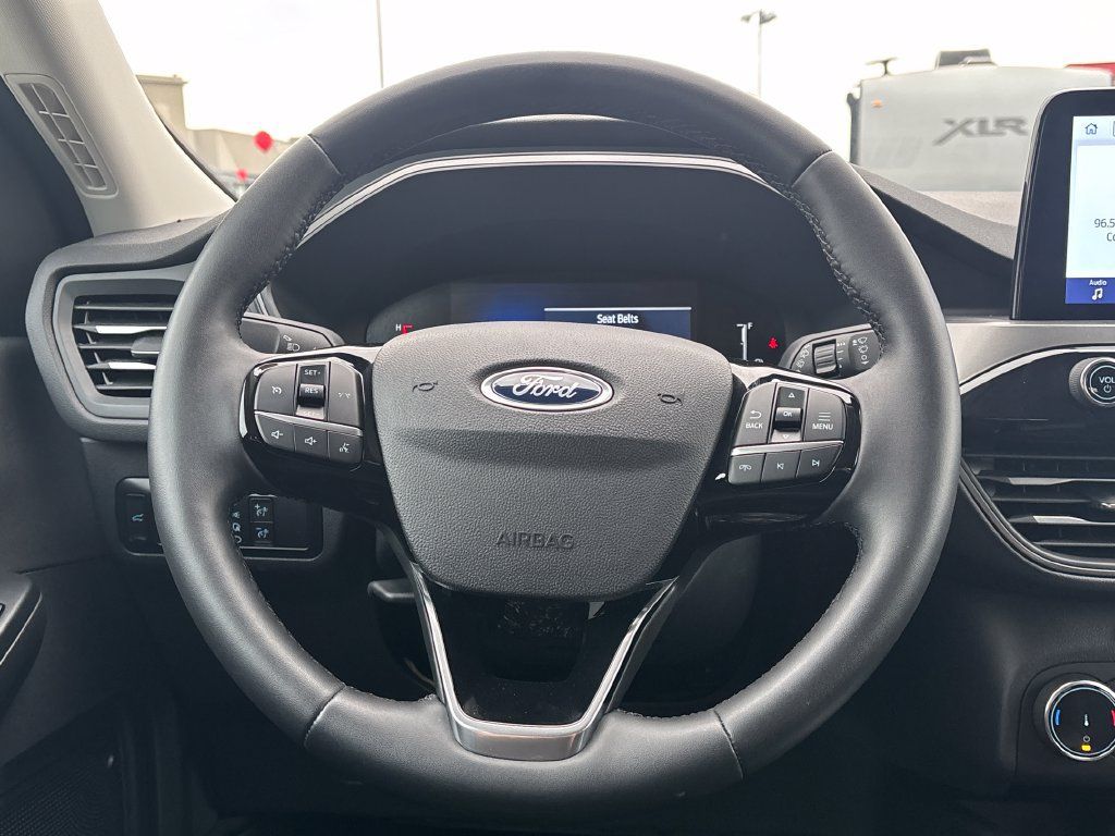 Used 2023 Ford Escape Active AWD/4WD image 26
