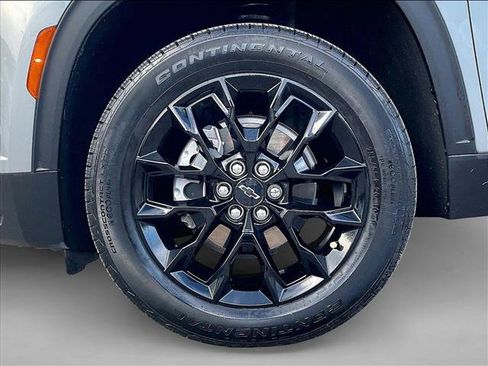 Used 2024 Chevrolet Traverse LS w/ Midnight/Sport Edition FWD image 10