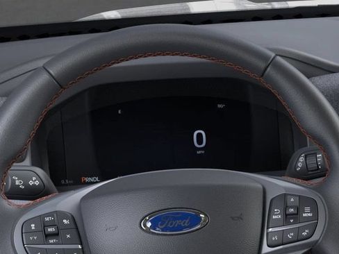 Used 2026 Ford Explorer Active w/ Active Comfort Package RWD image 13