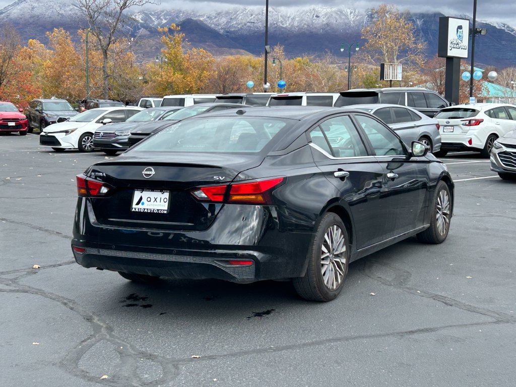 Used 2023 Nissan Altima 2.5 SV FWD image 3