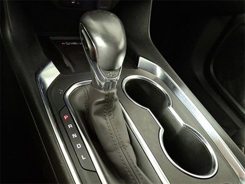 Used 2022 Chevrolet Traverse LT image 15