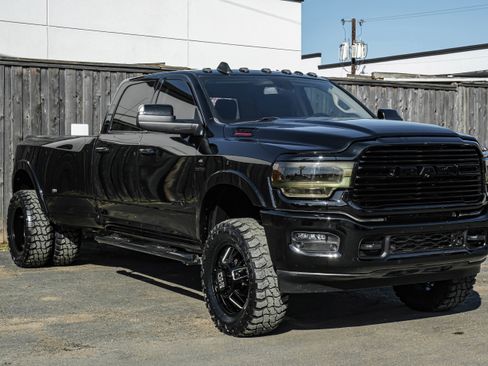 Used 2021 RAM 3500 Laramie image 7