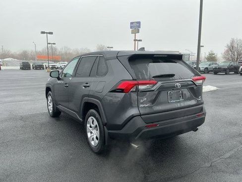 Certified 2022 Toyota RAV4 LE image 7