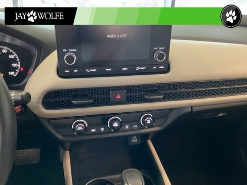 Used 2023 Honda HR-V LX image 15