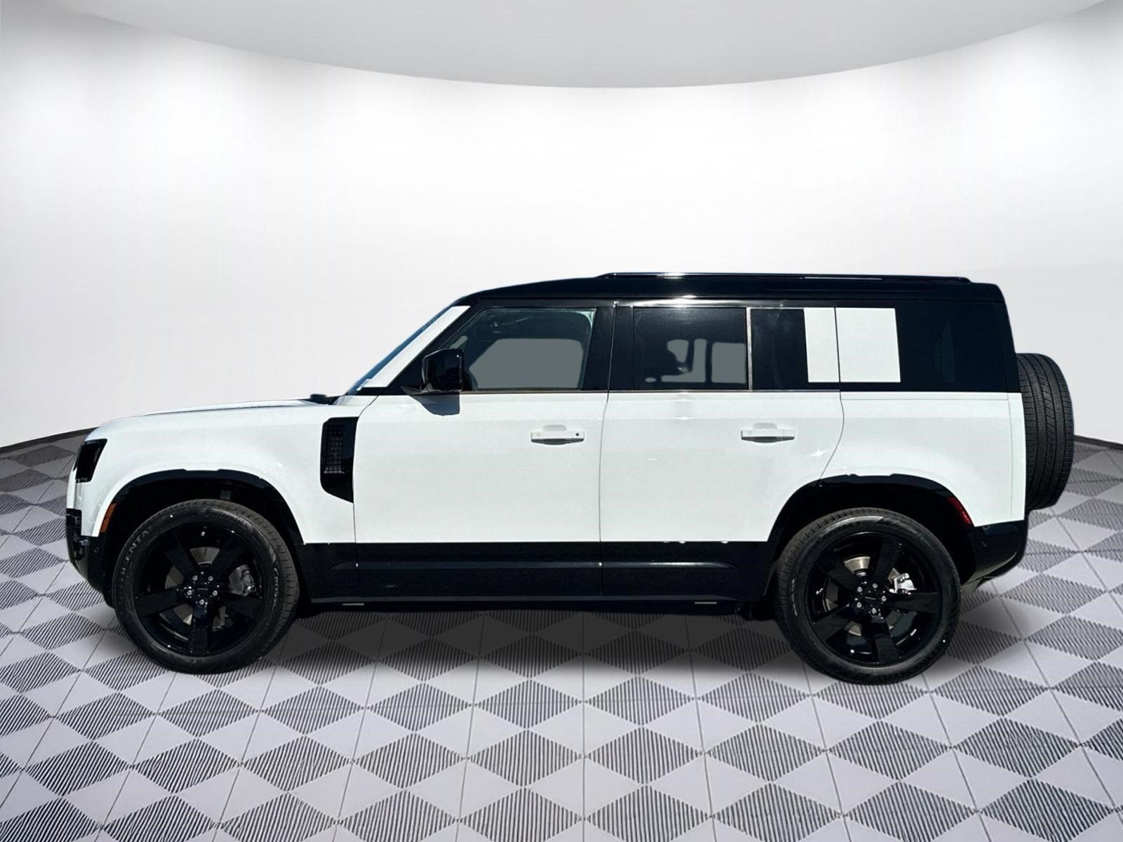 New 2026 Land Rover Defender 110 X-Dynamic SE AWD/4WD image 2
