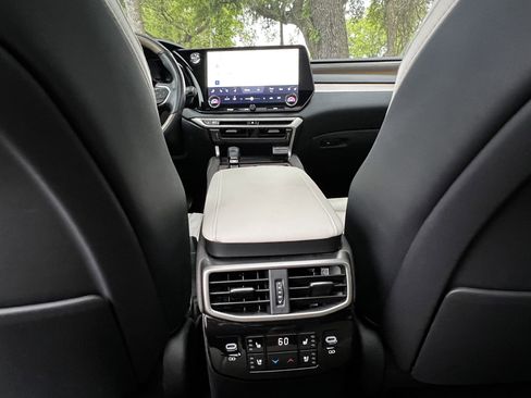 Used 2023 Lexus RX 350 FWD w/ Accessory Package (Z1) image 35