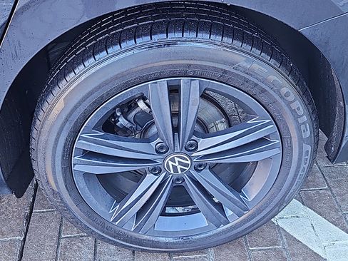 Certified 2023 Volkswagen Jetta SE w/ Panoramic Sunroof Package image 26