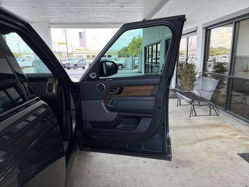 Used 2019 Land Rover Range Rover HSE AWD/4WD image 25