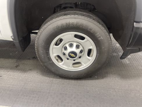 Used 2021 Chevrolet Silverado 2500 W/T w/ WT Convenience Package image 17