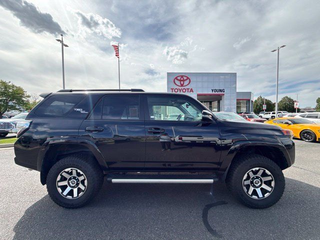 Used 2021 Toyota 4Runner TRD Off-Road Premium w/ Moonroof Package AWD/4WD image 3