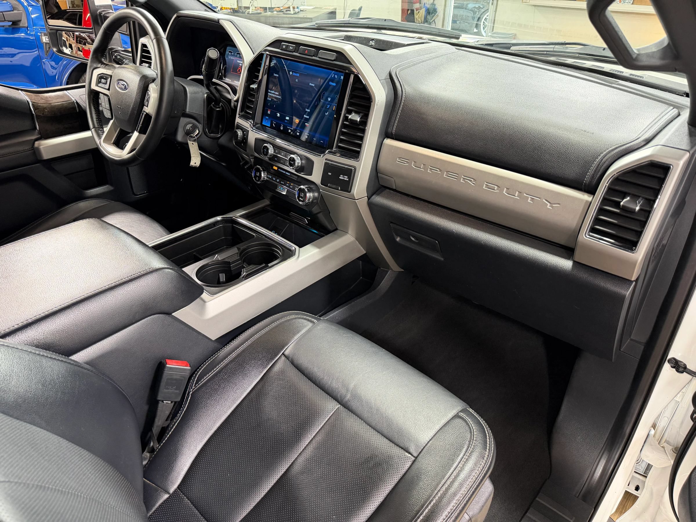 Used 2022 Ford F350 Lariat AWD/4WD image 21