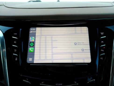 Used 2019 Cadillac Escalade Platinum image 13