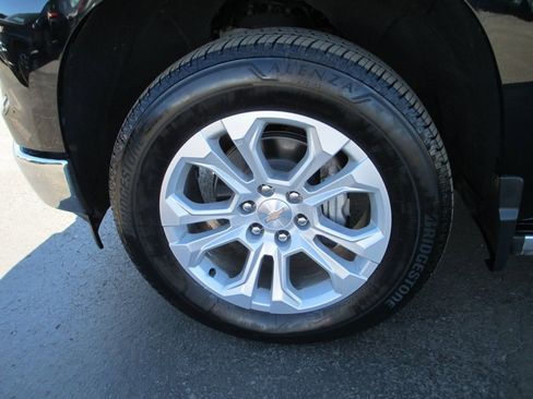 Certified 2022 Chevrolet Silverado 1500 LTZ w/ LTZ Premium Package image 13