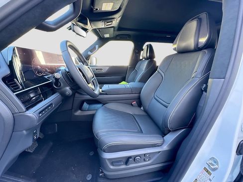 New 2026 INFINITI QX80 Autograph w/ Premium Cargo Package AWD/4WD image 22