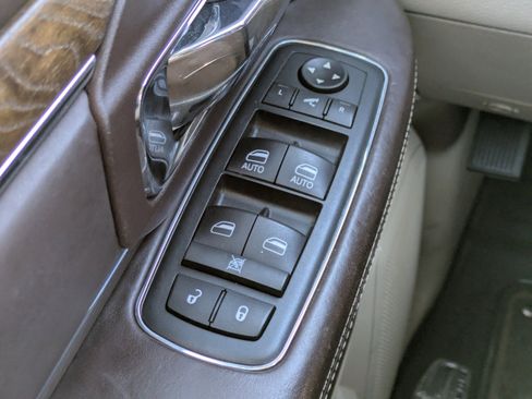 Used 2016 RAM 2500 Longhorn image 20