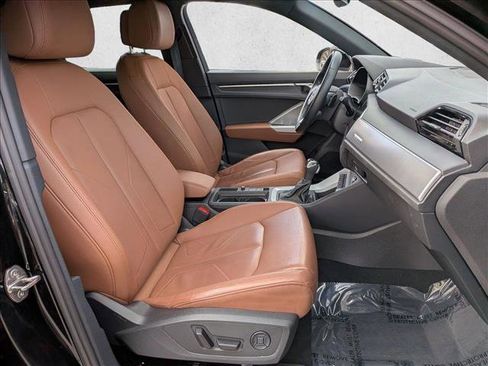 Certified 2023 Audi Q3 2.0T Premium w/ Convenience Package image 21