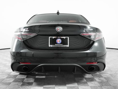 New 2025 Alfa Romeo Giulia Veloce w/ Veloce Package Rwd image 10