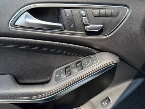Used 2017 Mercedes-Benz CLA 250 4MATIC image 13