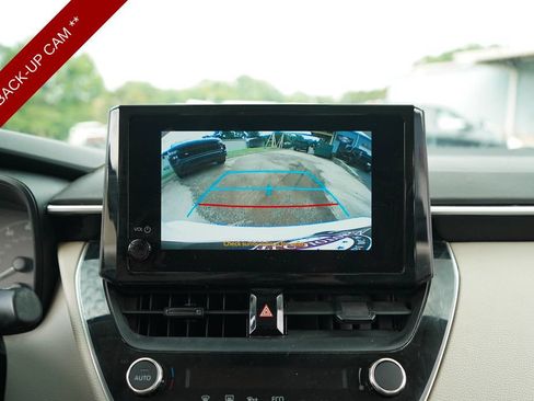 Used 2023 Toyota Corolla LE FWD image 11