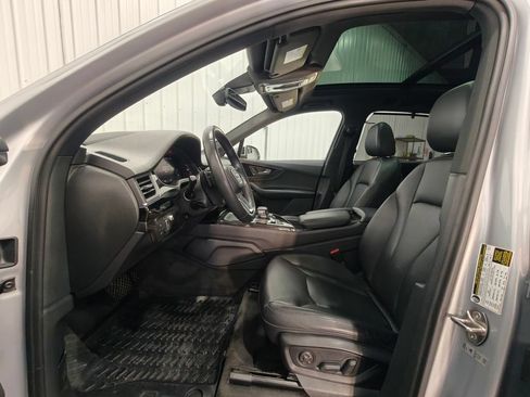 Used 2018 Audi Q7 3.0T Prestige w/ Prestige Package AWD/4WD image 31
