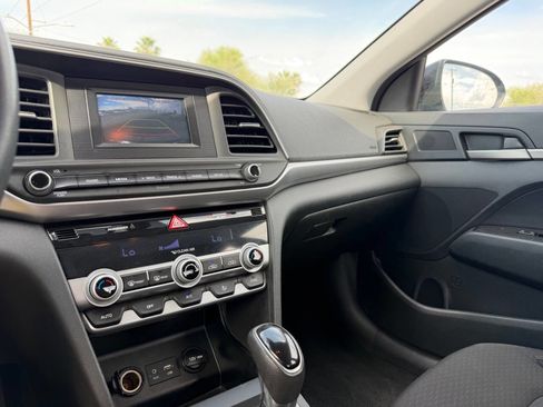 Used 2020 Hyundai Elantra SE w/ Cargo Package (C1) image 20