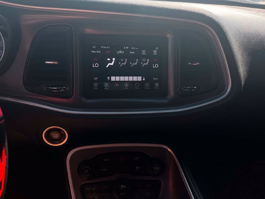 Used 2019 Dodge Challenger SXT RWD image 11