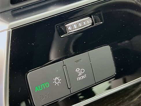 Used 2025 Audi Q7 3.0T Premium Plus image 10