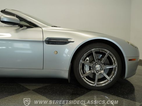 Used 2008 Aston Martin V8 Vantage Roadster image 34