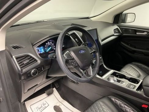 Used 2024 Ford Edge Titanium image 13